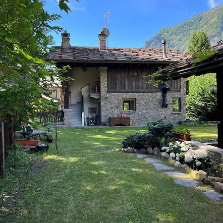 Chalet Blanc "Coeur Sapin" クールマイユール エクステリア 写真